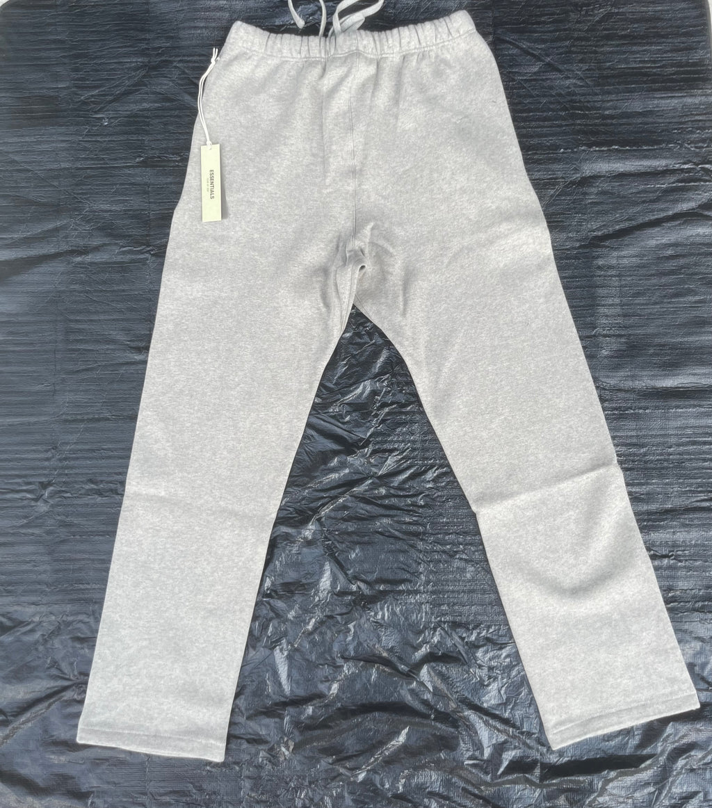 Ess dark sweatpants