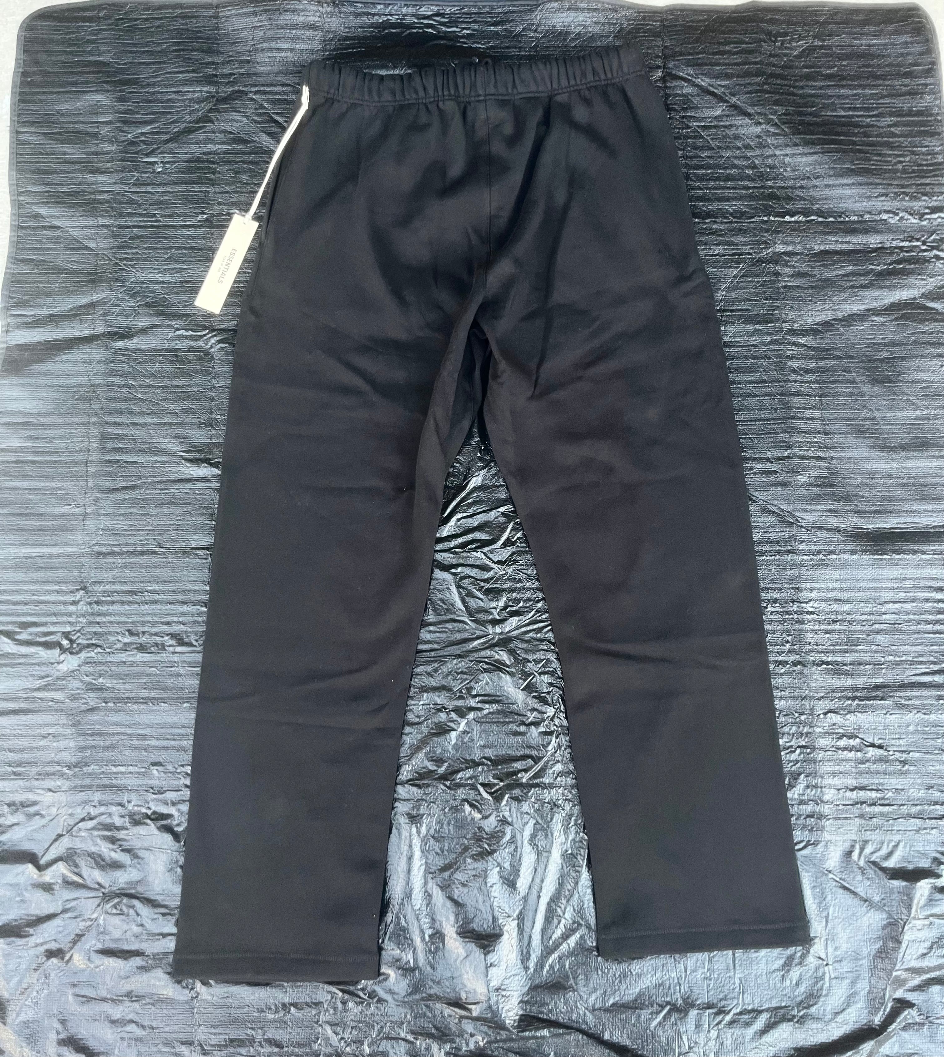 Blk ess sweatpants