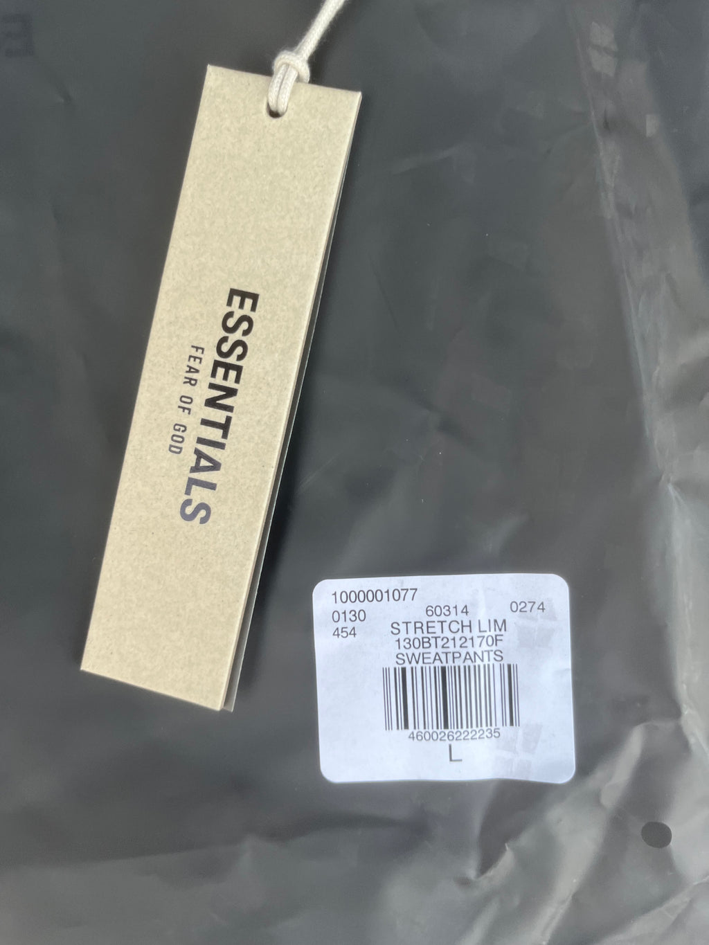 Blk ess sweatpants