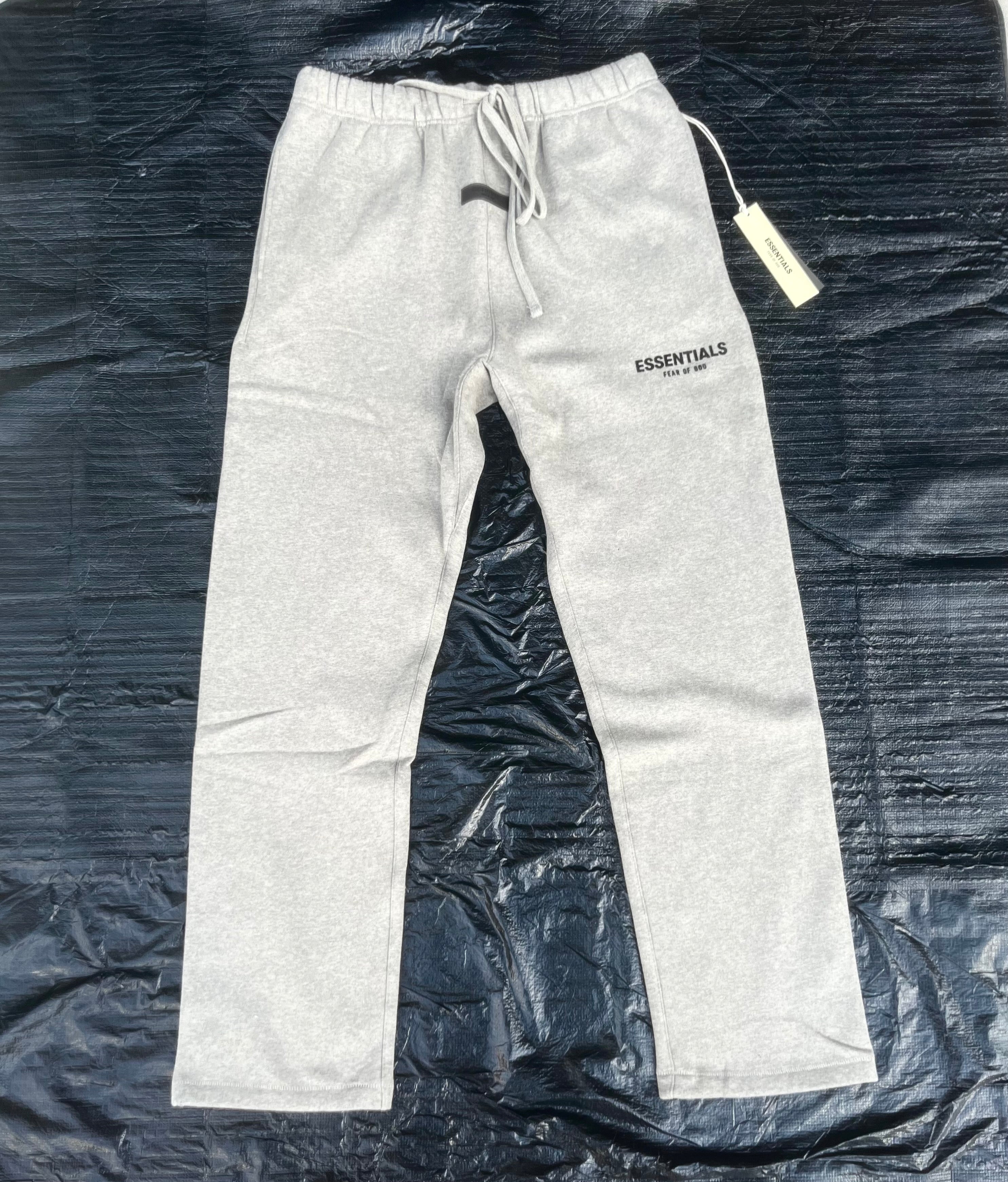 Ess dark sweatpants