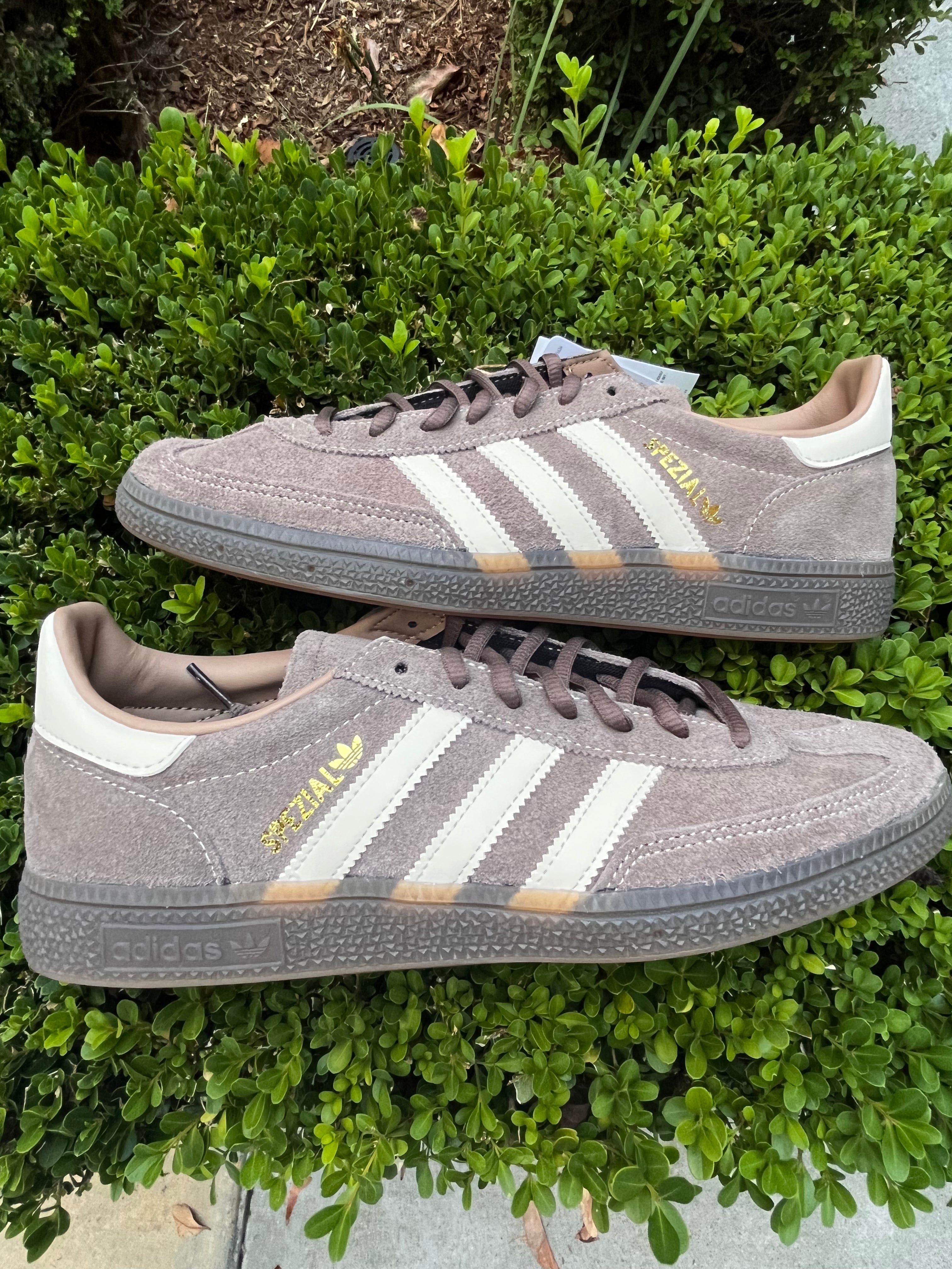 Handball Spezial Earth Strata Wonder White