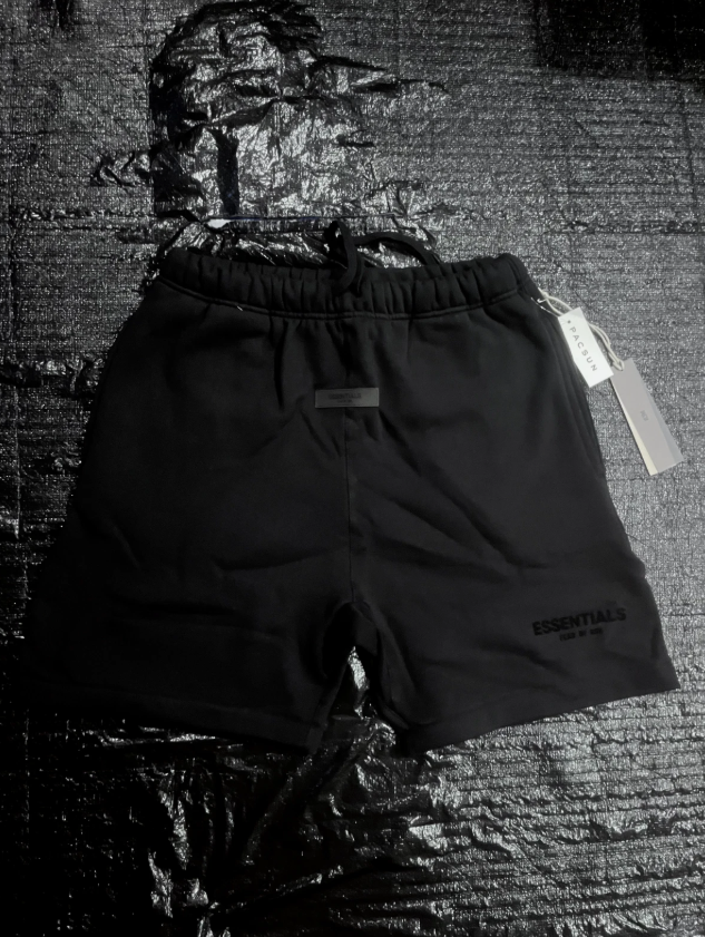 ESS SHORTS