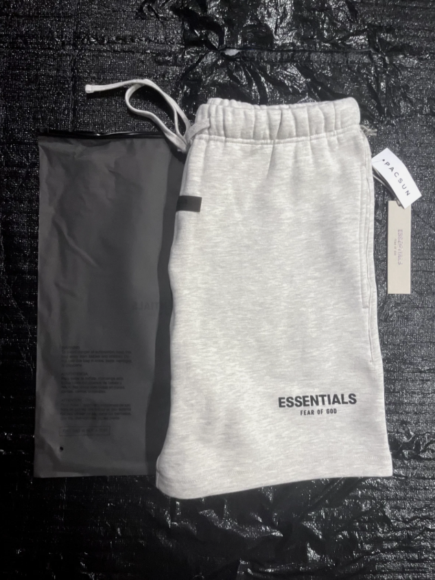 ESS SHORTS